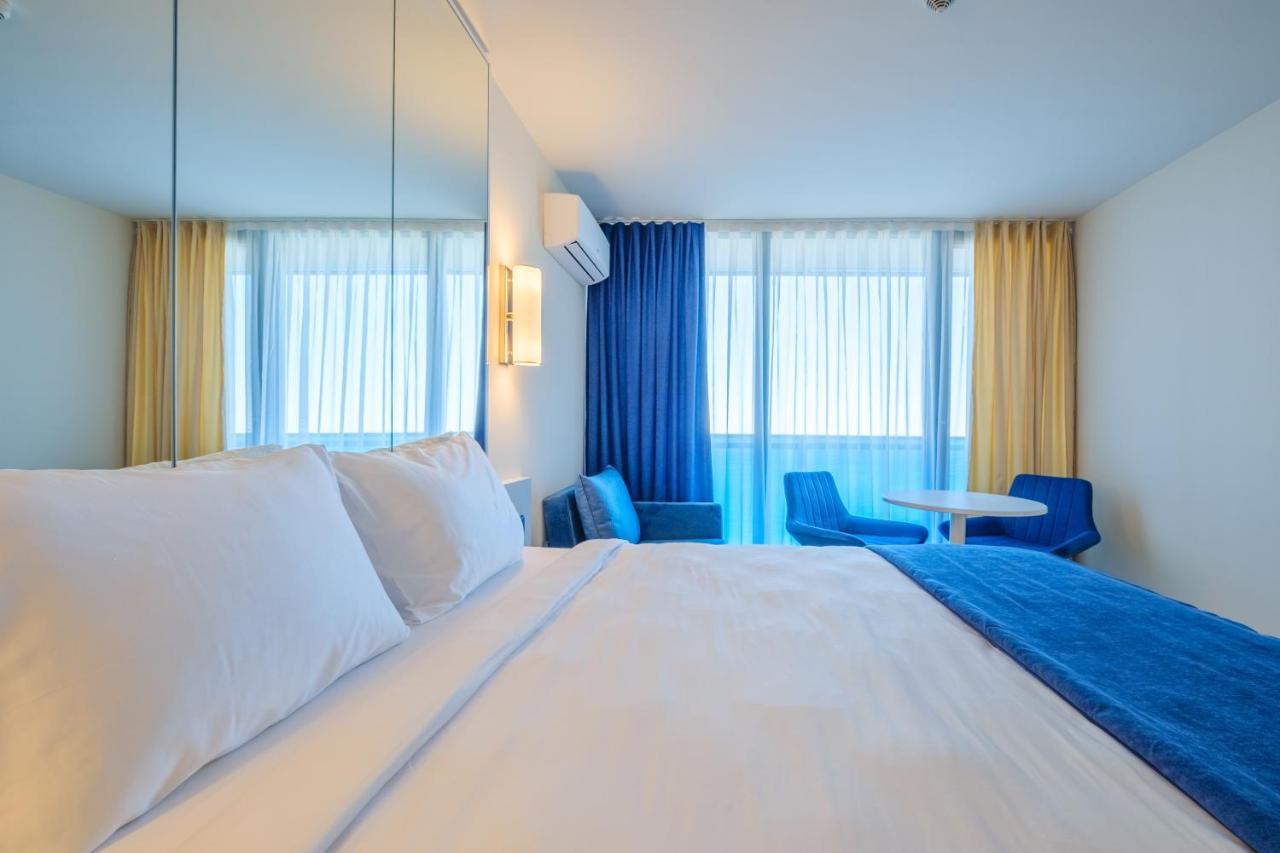Orbi City Hotel Official D Block Batumi Exteriör bild