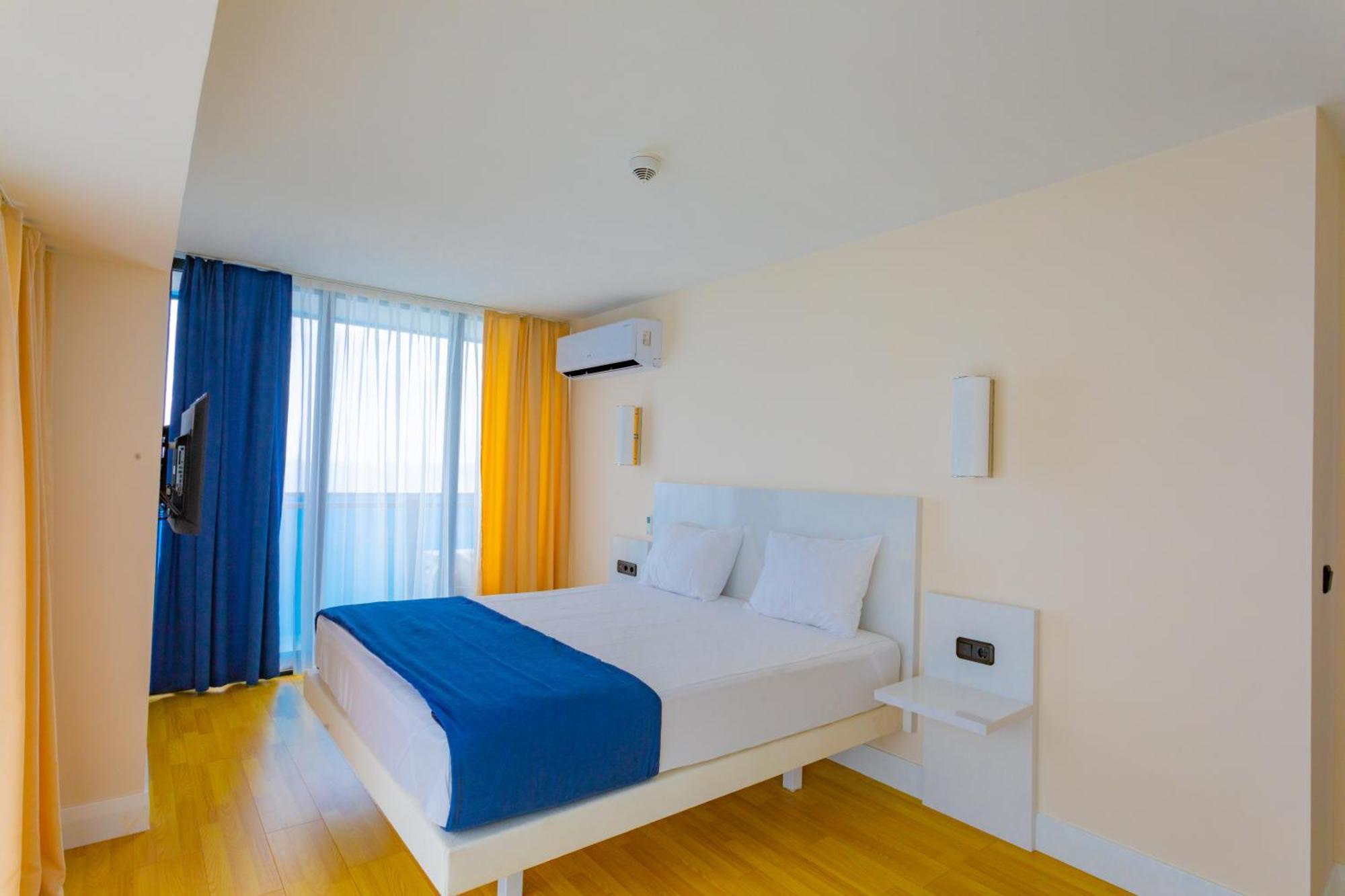 Orbi City Hotel Official D Block Batumi Exteriör bild